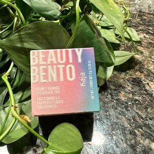 Kaja Beauty Bento Bouncy Shimmer Eyeshadow Trio